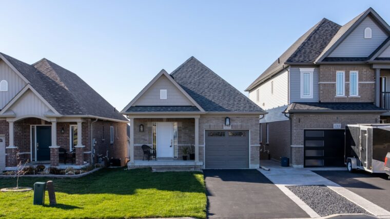 gray and white concrete house
